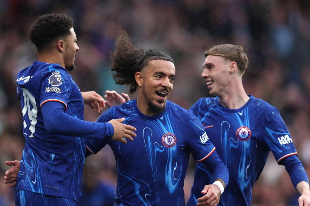 服对手密集 服对手密集